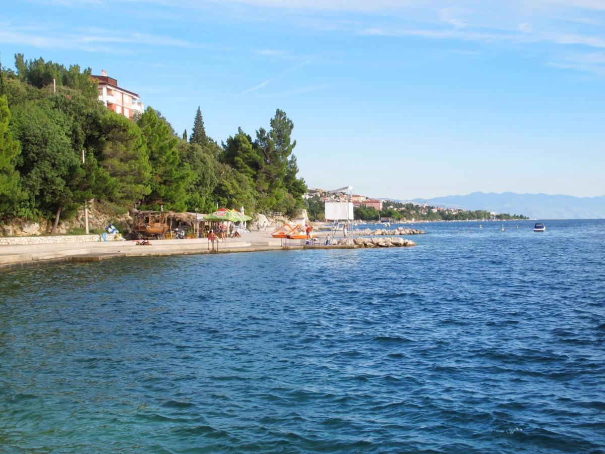 Apartment Crikvenica 1 Экстерьер фото